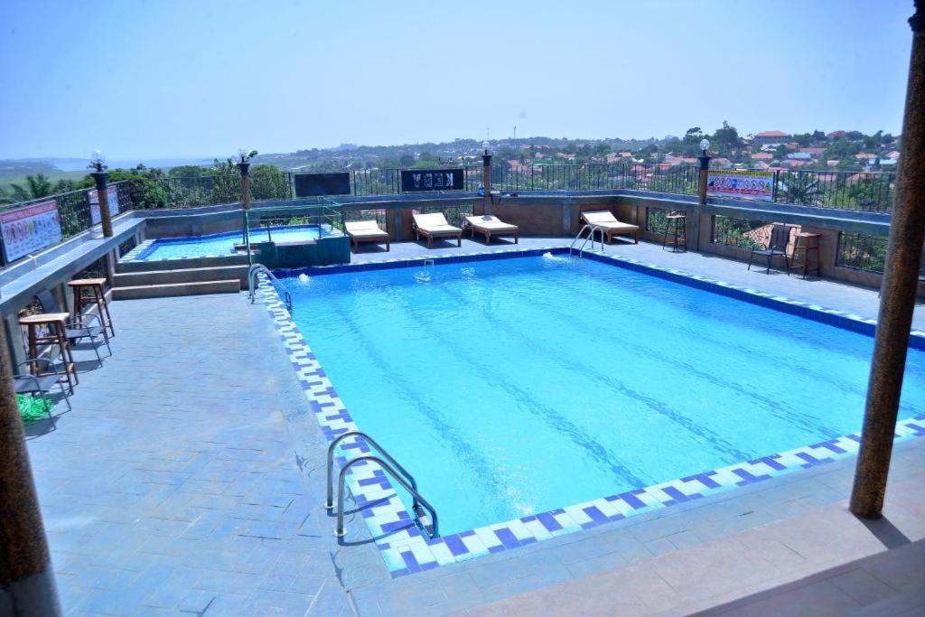 Keba Xpress Hotel - Entebbe Ngoại thất bức ảnh