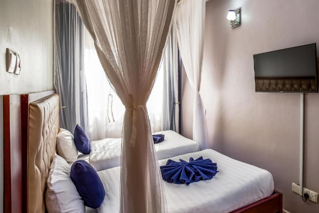 Keba Xpress Hotel - Entebbe Ngoại thất bức ảnh